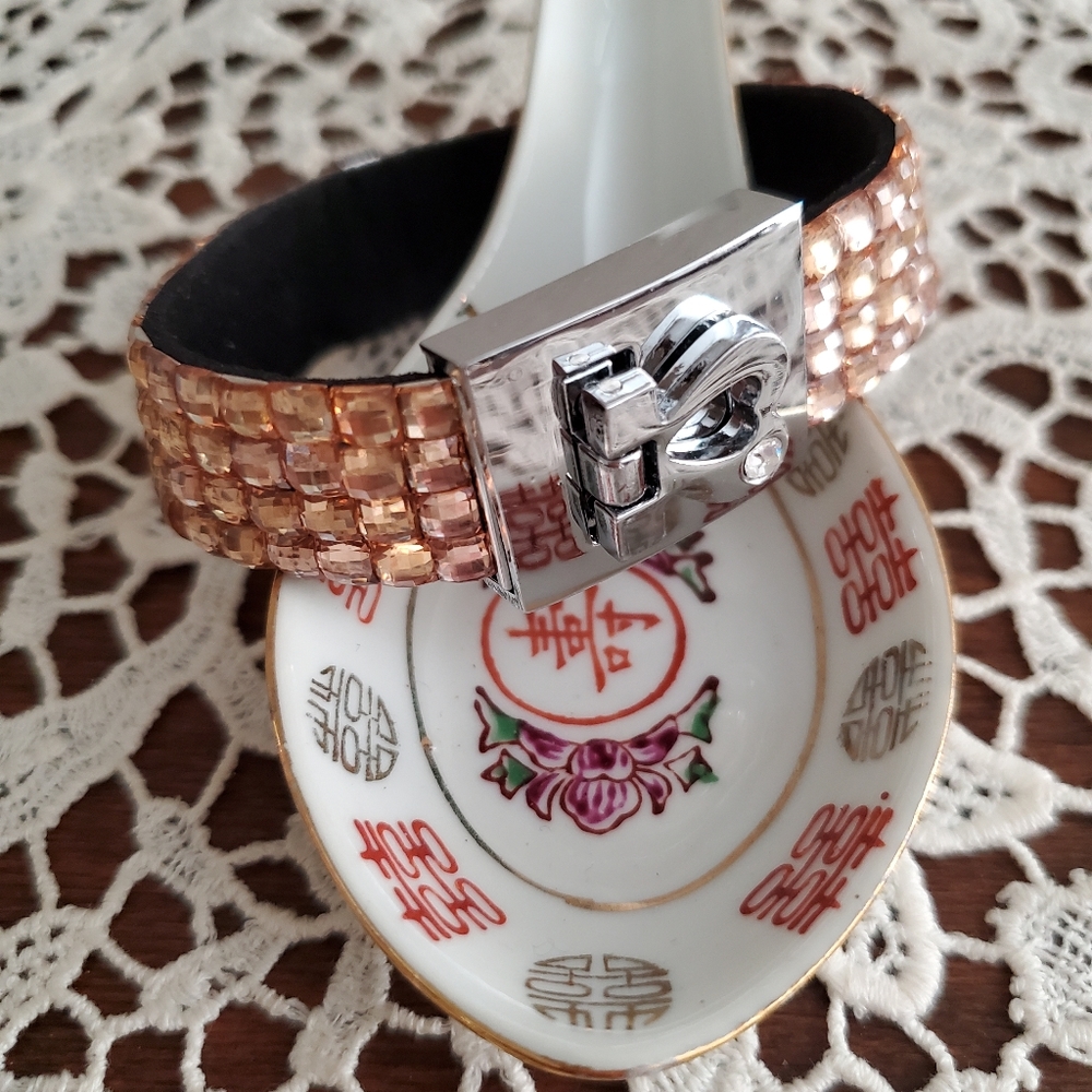 NWOT Rhinestone Bracelet - Picture 3 of 7